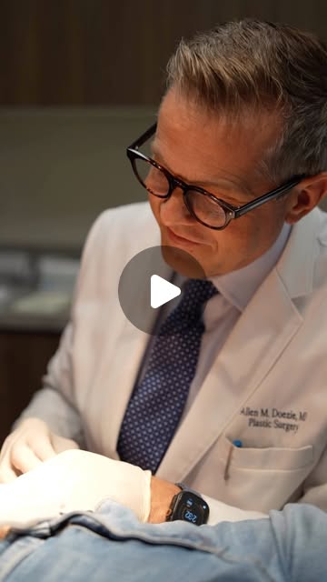 Not many people know this…but you don’t always have to go to the OR to have your breast implants removed! Watch as Dr. Doezie walks you through what the process looks like and how he approaches in-office implant removal. Wondering if you’re a candidate? Give our office a call to schedule a consultation with Dr. Doezie.